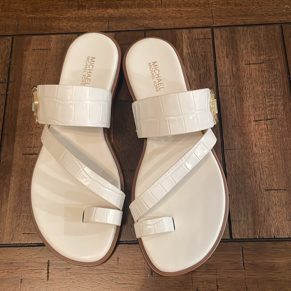 Michael Kors Vera Slip-On Toe-Ring Slide Sandals Size 7 - Picture 3 of 5